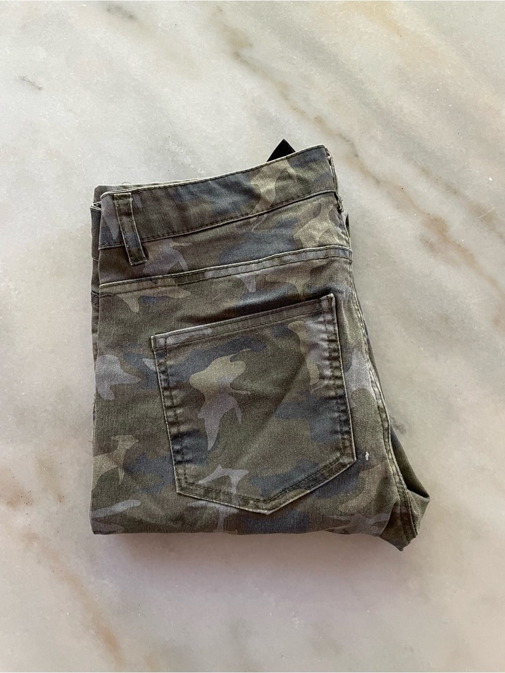 H&M Women's Skinny Camo Jeans - Olive Green size 8